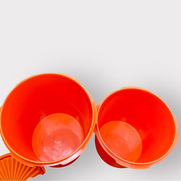 Vintage Tupperware Set of 2 Servalier Cannisters Orange 811-6 809-5 MCM Made USA - Picture 7 of 11